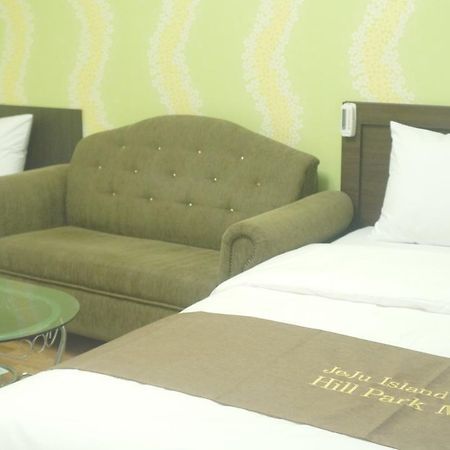 Hill Park Hotel Jeju Bagian luar foto
